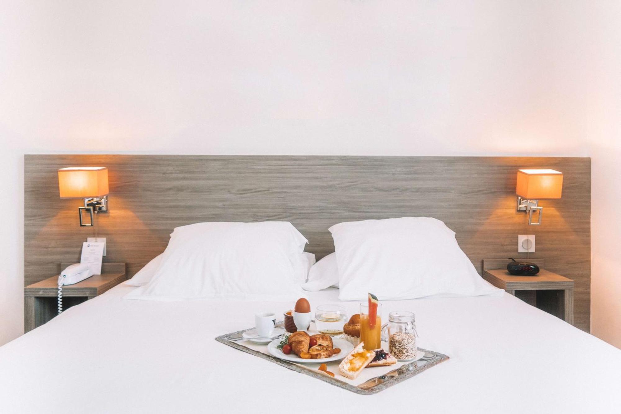 Comfort Queen Room